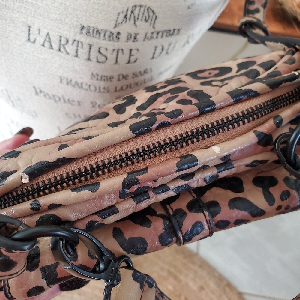 SOLD 🖤🤎 Steve Madden Crossbody - Picture 3 of 5